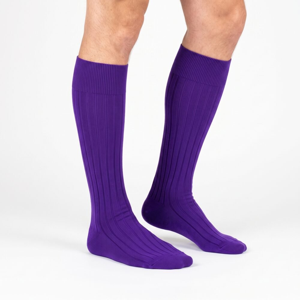 Lehvera men purple merino wool socks with classic vertical ribbed texture