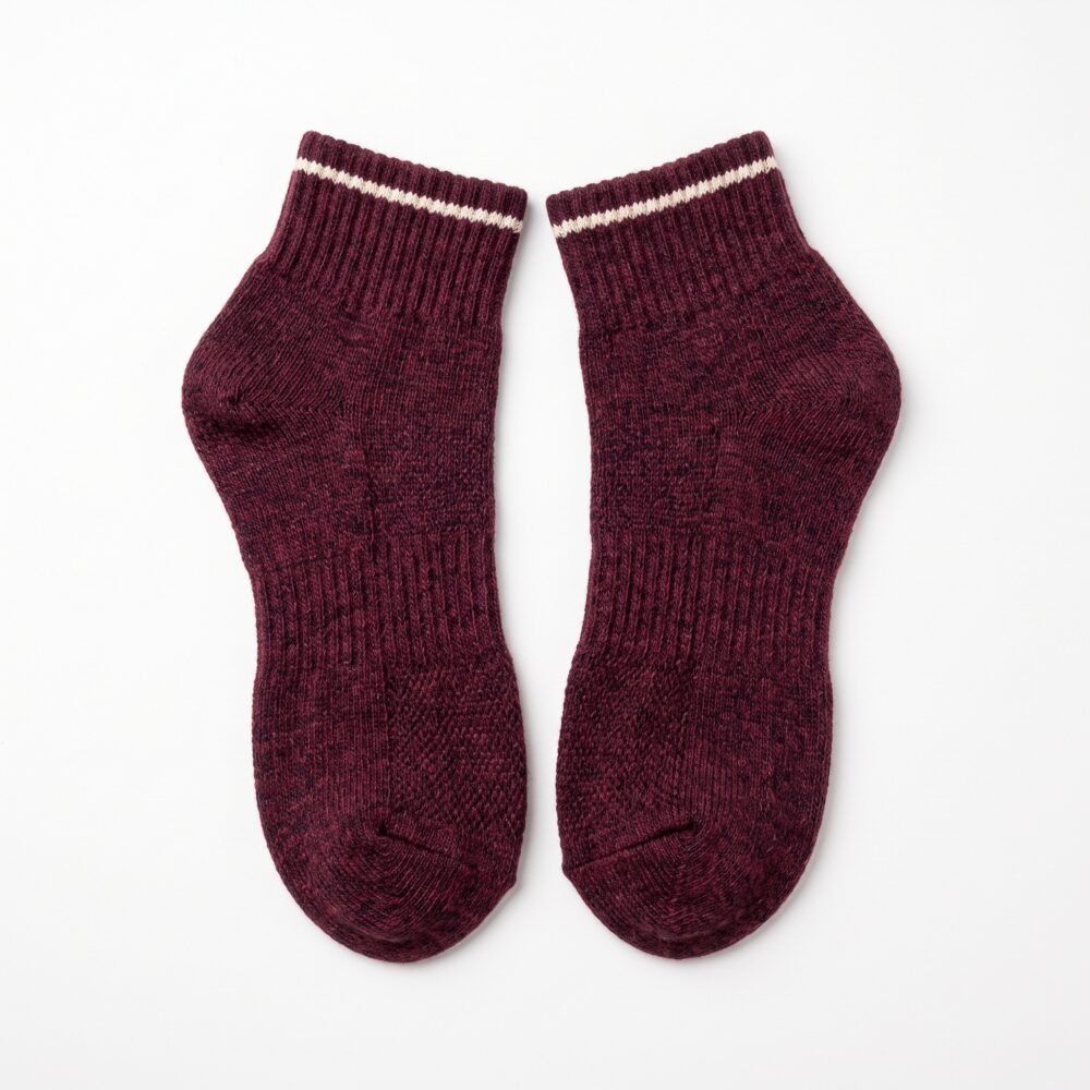 Burgundy ankle socks with white stripe and ribbed knit design