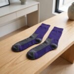 Lehvera men purple merino wool socks with contrasting gray toe and heel
