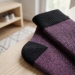 Lehvera men purple merino wool socks with herringbone pattern and black ribbed cuff